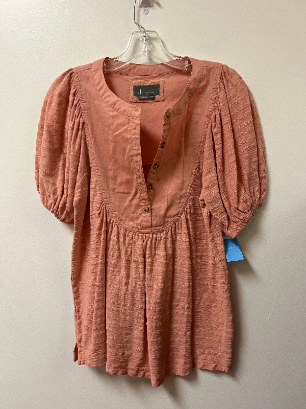 Top Short Sleeve By Anthropologie In Pink, Size: Xs Organic