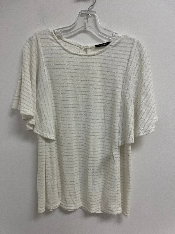 White Top Short Sleeve Doe & Rae, Size M Sophisticated Men's French