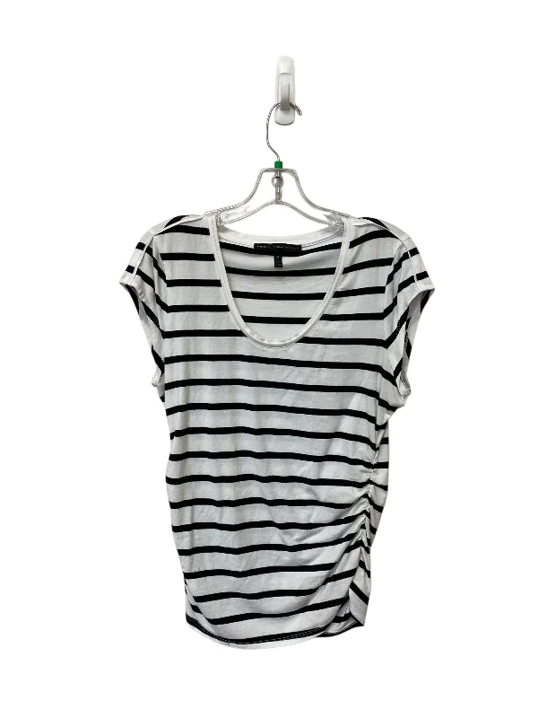 Top Short Sleeve By White House Black Market In Black & White, Size: M Casual Men's Loose