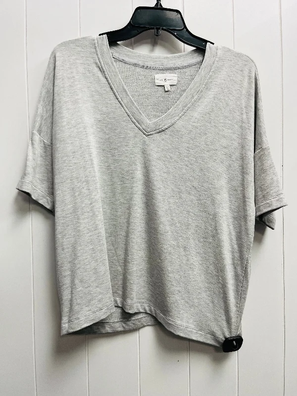 Top Short Sleeve By Lou And Grey In Grey, Size: Xs Traditional Men's Country