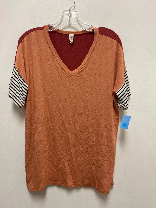 Top Short Sleeve By Clothes Mentor In Orange, Size: M Sporty Men's Athleisure 