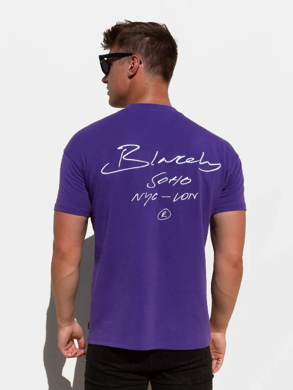 Soho Relaxed Script T-Shirt - Purple Dynamic Men's High Dynamic Men's High